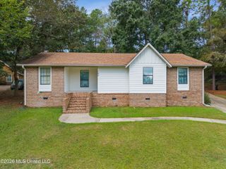 103 Brentwood Place, Hattiesburg, MS 39402