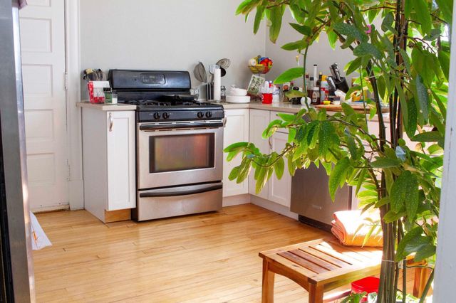 850 5th Street E, Saint Paul, MN 55106