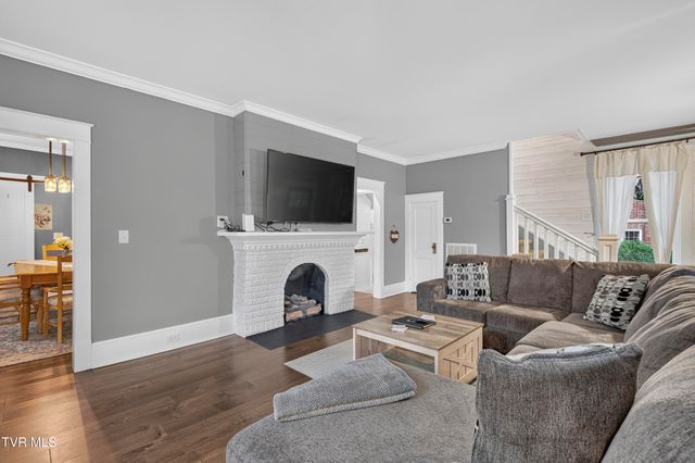 175 Northeast Stonewall Heights, Abingdon, VA 24210