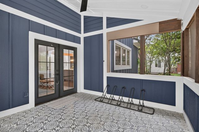 175 Northeast Stonewall Heights, Abingdon, VA 24210