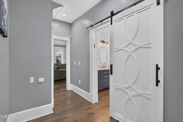175 Northeast Stonewall Heights, Abingdon, VA 24210