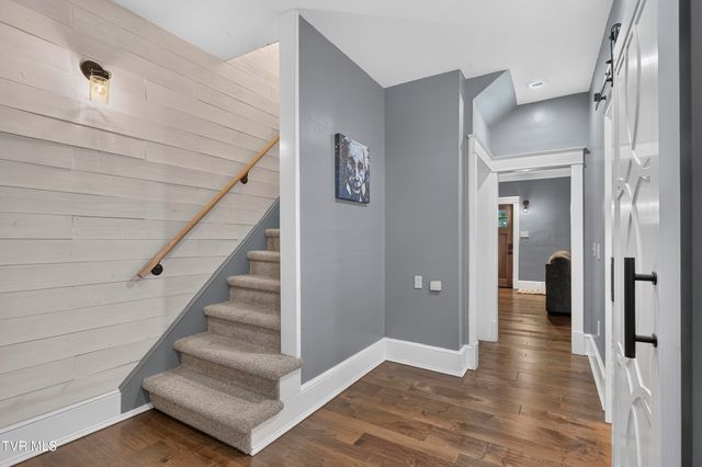 175 Northeast Stonewall Heights, Abingdon, VA 24210
