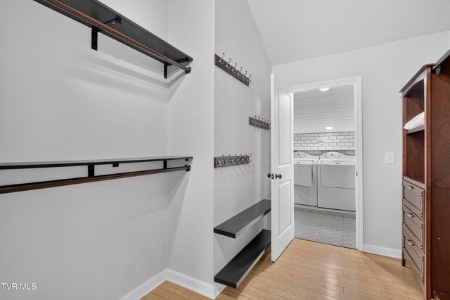 175 Northeast Stonewall Heights, Abingdon, VA 24210