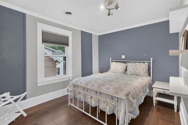175 Northeast Stonewall Heights, Abingdon, VA 24210