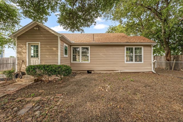 304 W Railroad Avenue, Godley, TX 76044