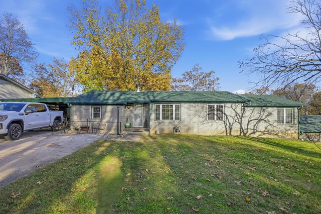 106 Rosedale Street, Cassville, MO 65625