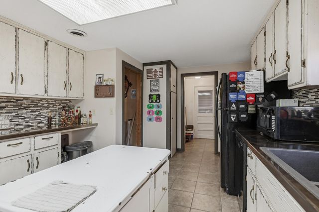 106 Rosedale Street, Cassville, MO 65625