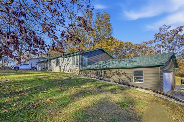 106 Rosedale Street, Cassville, MO 65625