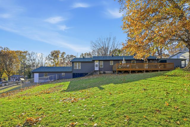 106 Rosedale Street, Cassville, MO 65625