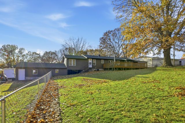 106 Rosedale Street, Cassville, MO 65625