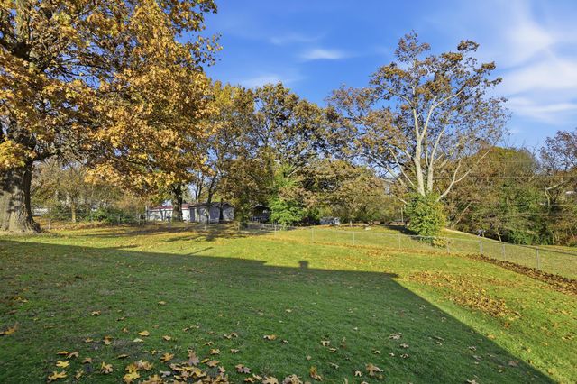 106 Rosedale Street, Cassville, MO 65625