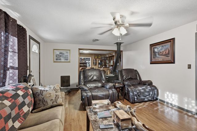 106 Rosedale Street, Cassville, MO 65625