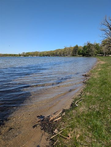 216 Portage Lake Road, Munith, MI 49259