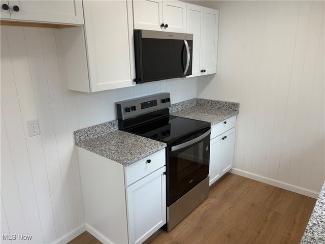 1227 Flanders Avenue, Akron, OH 44314