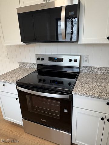 1227 Flanders Avenue, Akron, OH 44314