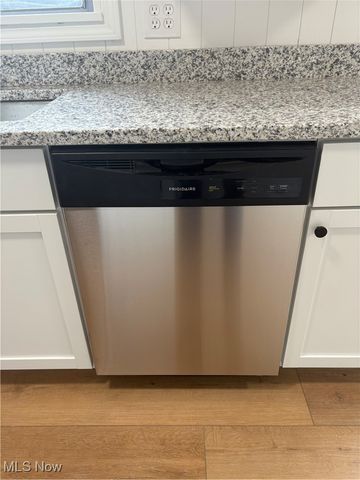 1227 Flanders Avenue, Akron, OH 44314