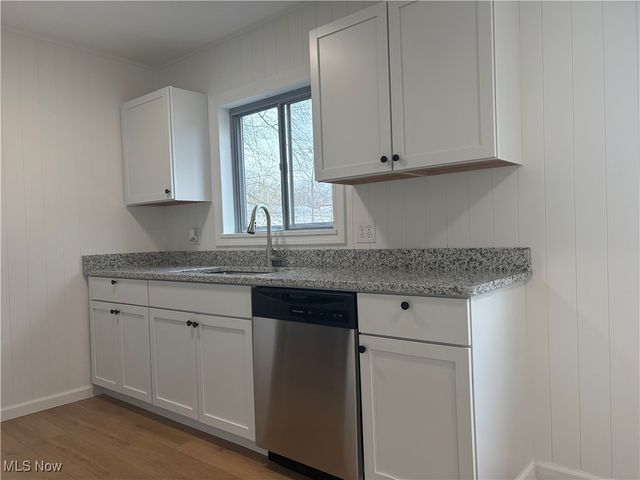 1227 Flanders Avenue, Akron, OH 44314