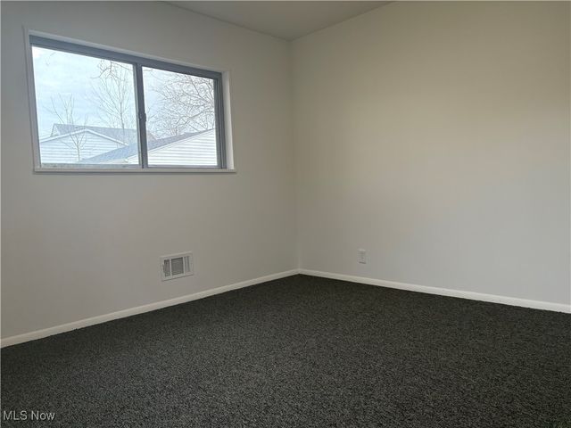 1227 Flanders Avenue, Akron, OH 44314