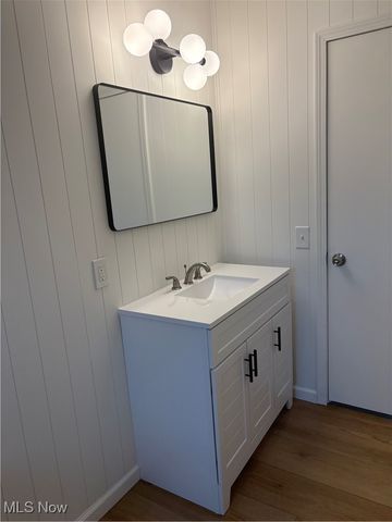 1227 Flanders Avenue, Akron, OH 44314