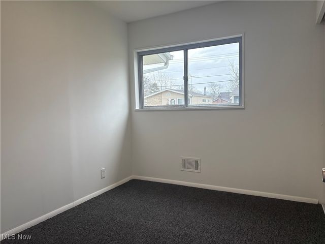 1227 Flanders Avenue, Akron, OH 44314