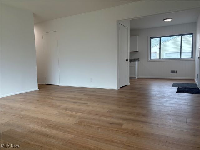 1227 Flanders Avenue, Akron, OH 44314