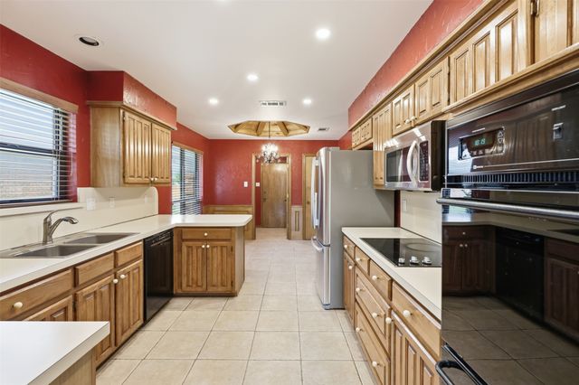 112 Highland Meadow Circle, Coppell, TX 75019