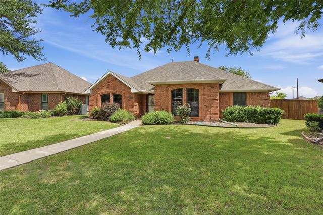 112 Highland Meadow Circle, Coppell, TX 75019