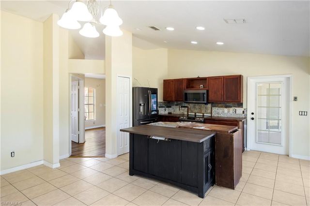 1620 Blue Sage DR, Naples, FL 34117