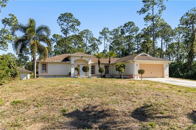 1620 Blue Sage DR, Naples, FL 34117