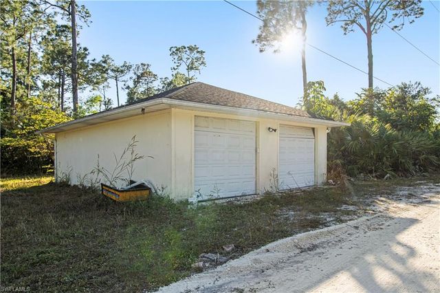 1620 Blue Sage DR, Naples, FL 34117