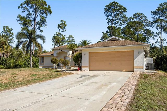 1620 Blue Sage DR, Naples, FL 34117