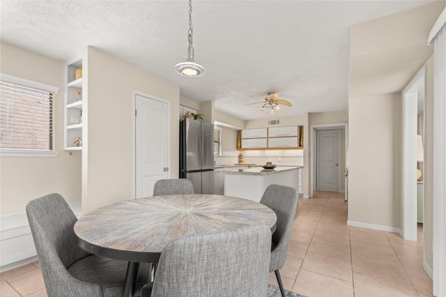 1610 E Hedgecroft Drive, El Lago, TX 77586