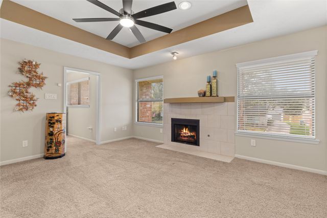 1610 E Hedgecroft Drive, El Lago, TX 77586