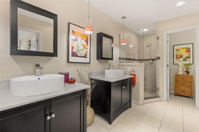 1610 E Hedgecroft Drive, El Lago, TX 77586