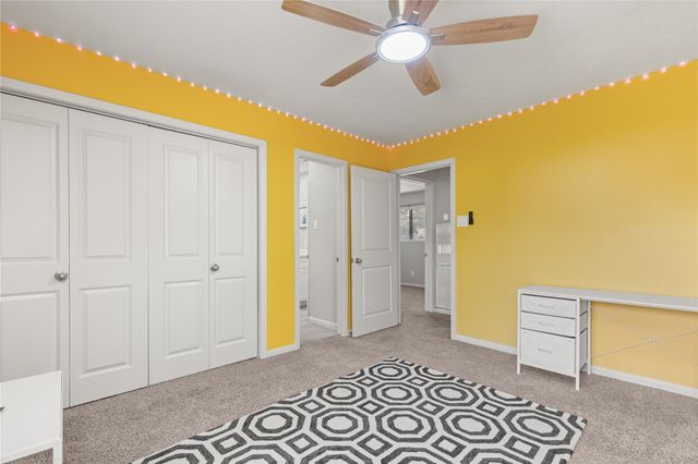 1610 E Hedgecroft Drive, El Lago, TX 77586