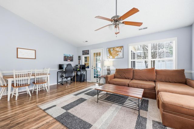 166 Cheshire Ct., Longs, SC 29568