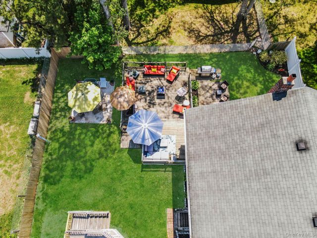935 Sterling Place, West Babylon, NY 11704