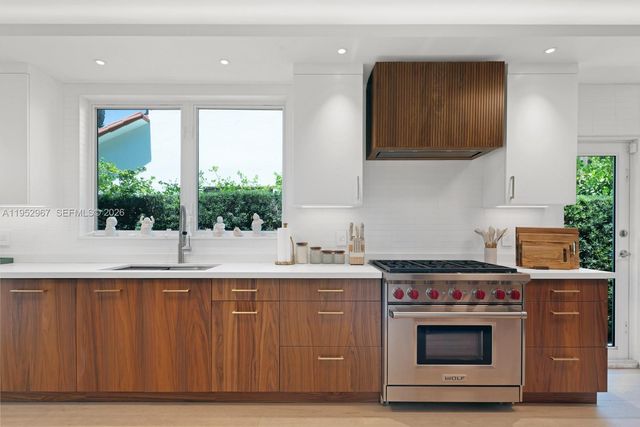 4580 Post Ave, Miami Beach, FL 33140