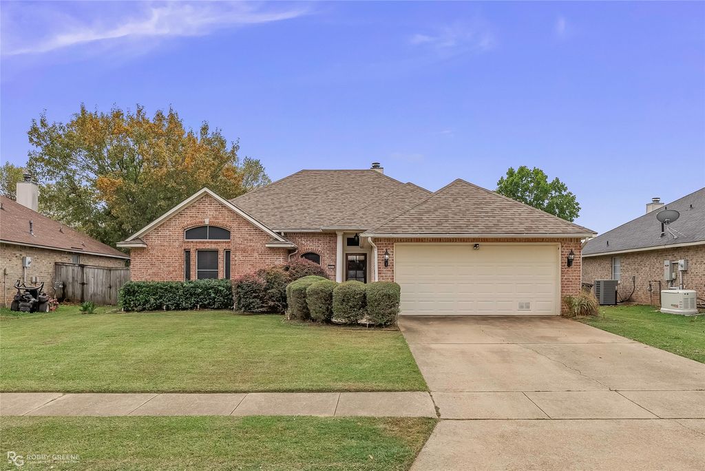 321 Fletcher Drive, Bossier City, LA 71112
