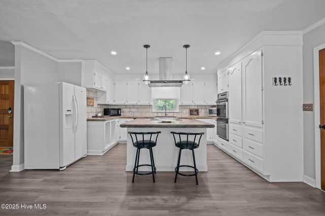 116 Hodges Street, Morehead City, NC 28557