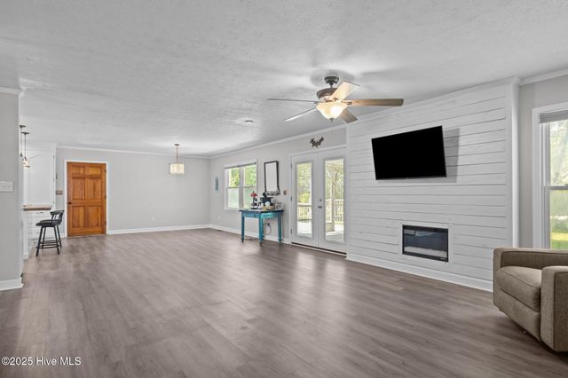 116 Hodges Street, Morehead City, NC 28557
