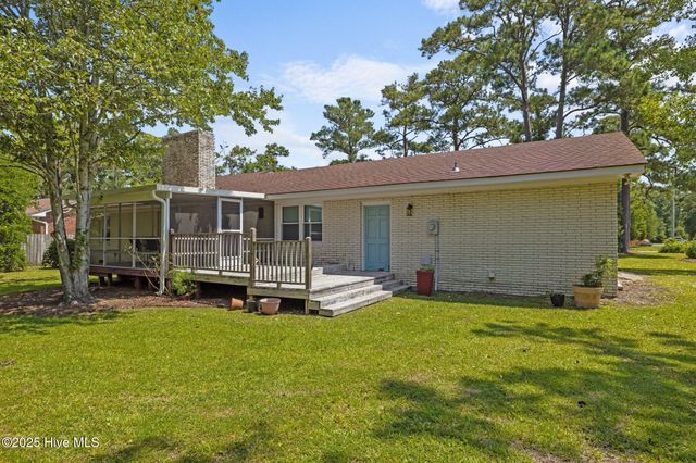 116 Hodges Street, Morehead City, NC 28557