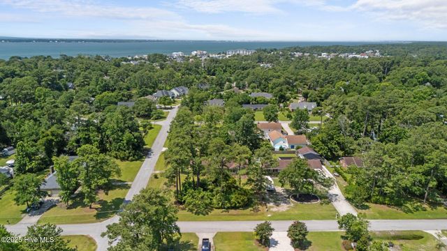 116 Hodges Street, Morehead City, NC 28557
