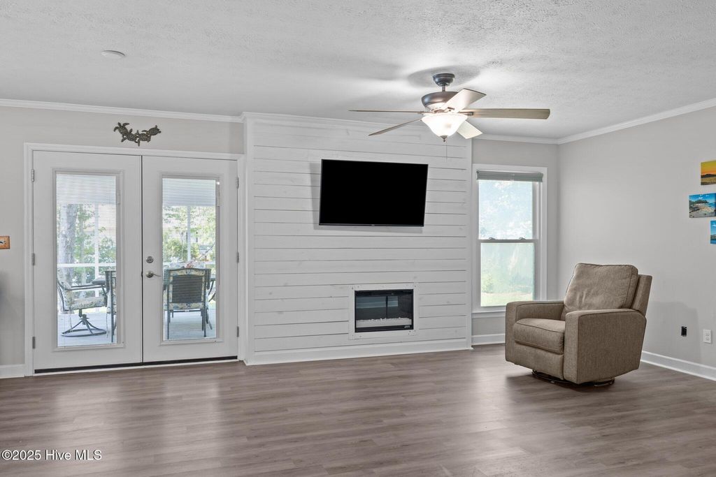 116 Hodges Street, Morehead City, NC 28557