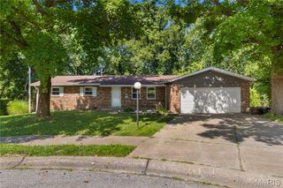 5 Oriole Court, St Charles, MO 63301