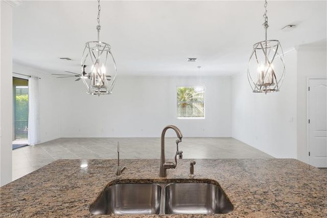 4366 Bismark WAY, Naples, FL 34119