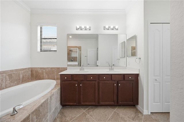 4366 Bismark WAY, Naples, FL 34119