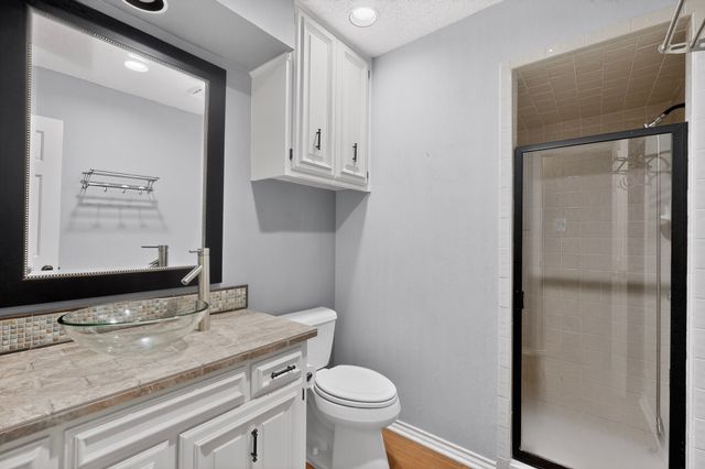 2704 Briarbrook Ct, Arlington, TX 76006