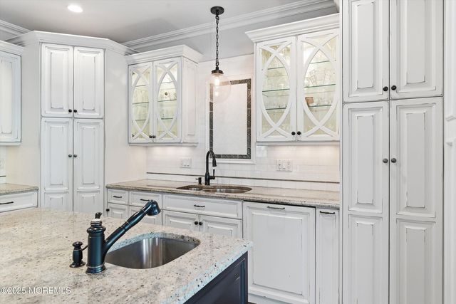 21 N Tamarack Drive, Brielle, NJ 08730