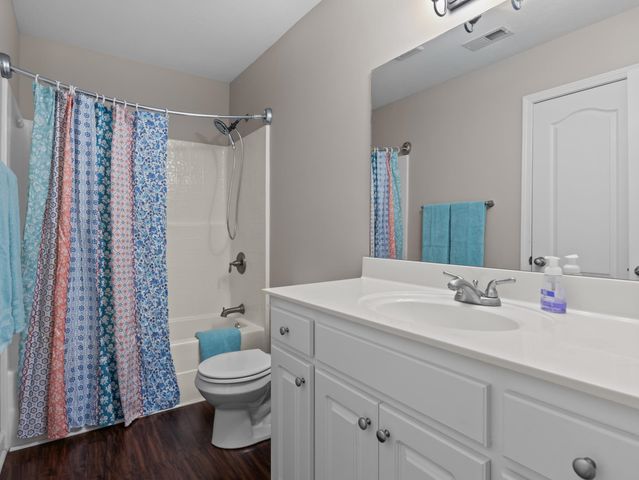 120 Middleton Park Ln, Moore, SC 29369